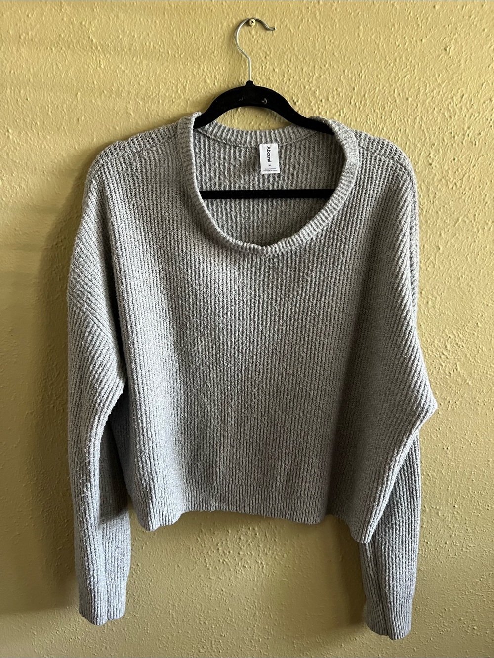 Abound Light Gray Ribbed Crewneck Sweater